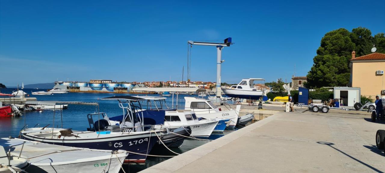 Studio Apartman Loreta Cres Exteriér fotografie