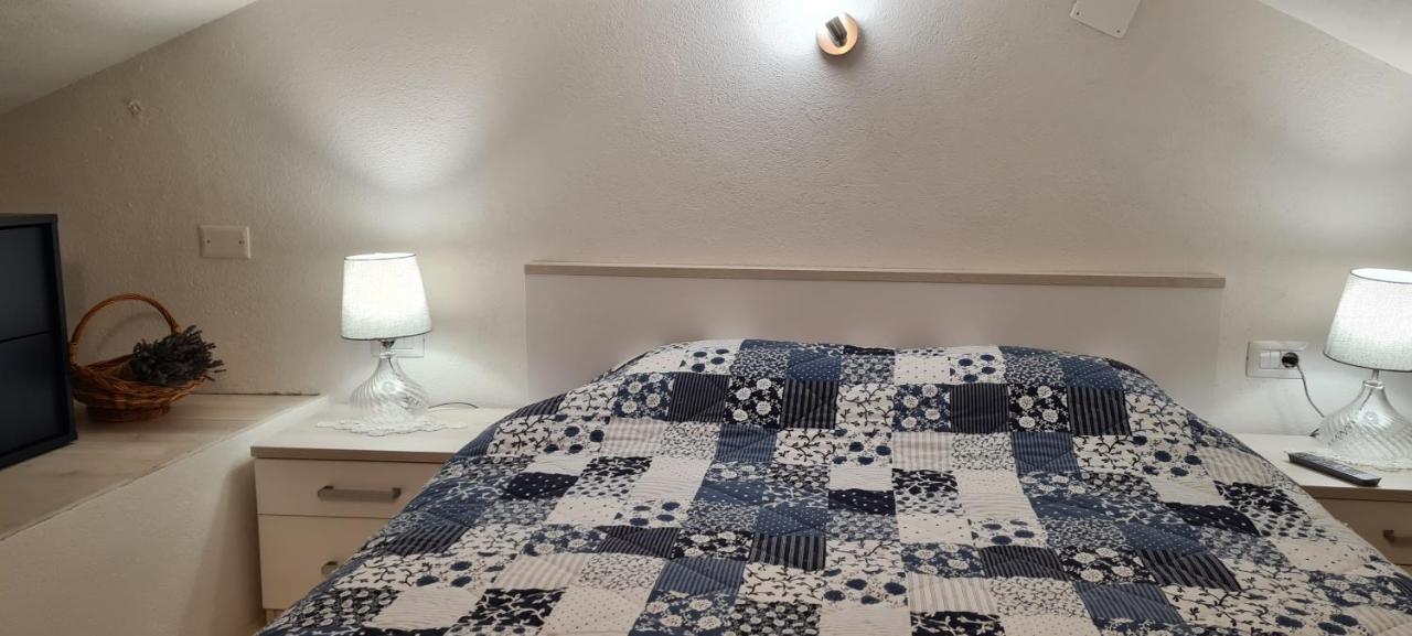 Studio Apartman Loreta Cres Exteriér fotografie