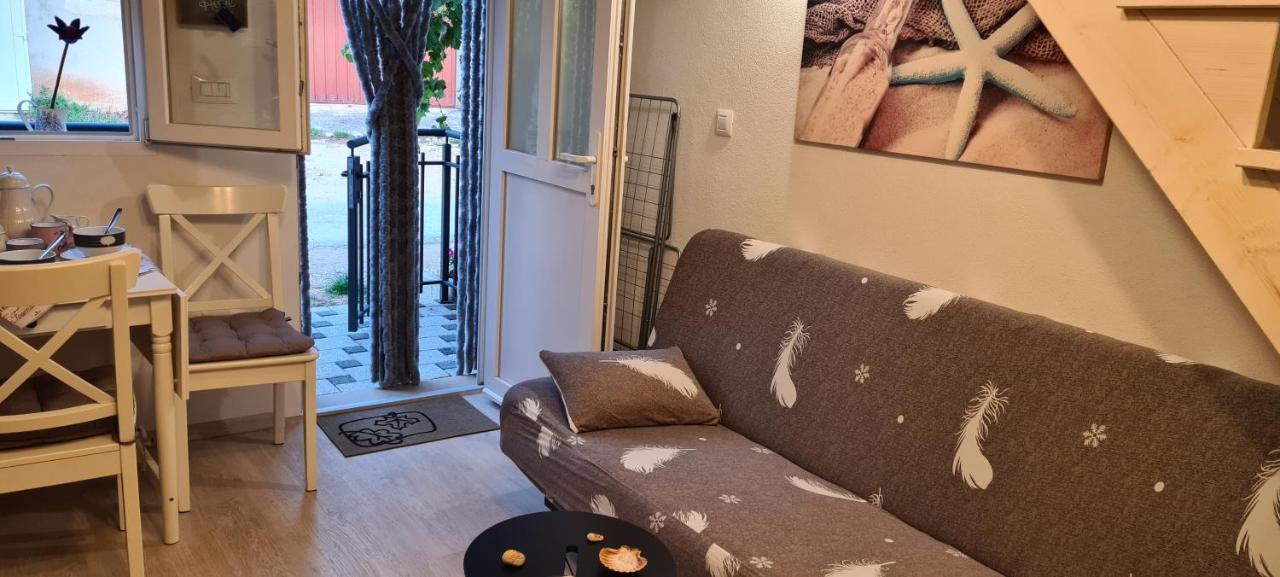 Studio Apartman Loreta Cres Exteriér fotografie